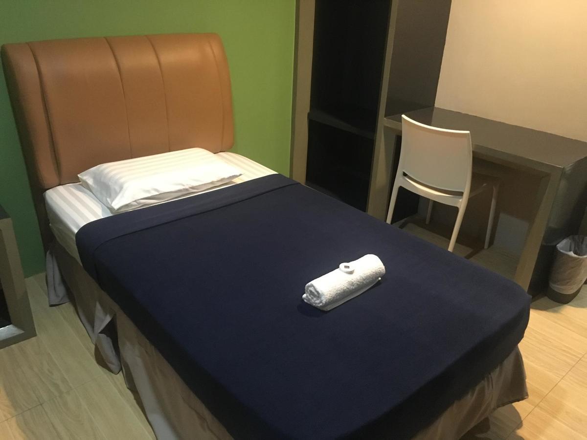 Urban Living Zen Hotel Davao City Dış mekan fotoğraf