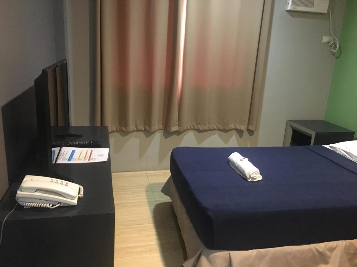 Urban Living Zen Hotel Davao City Dış mekan fotoğraf