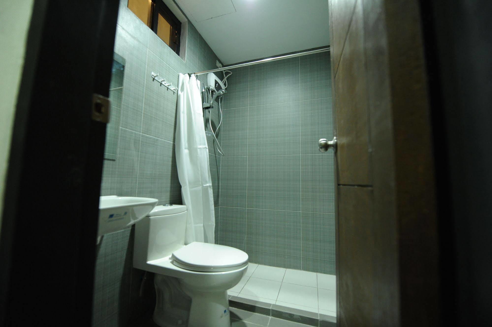 Urban Living Zen Hotel Davao City Dış mekan fotoğraf