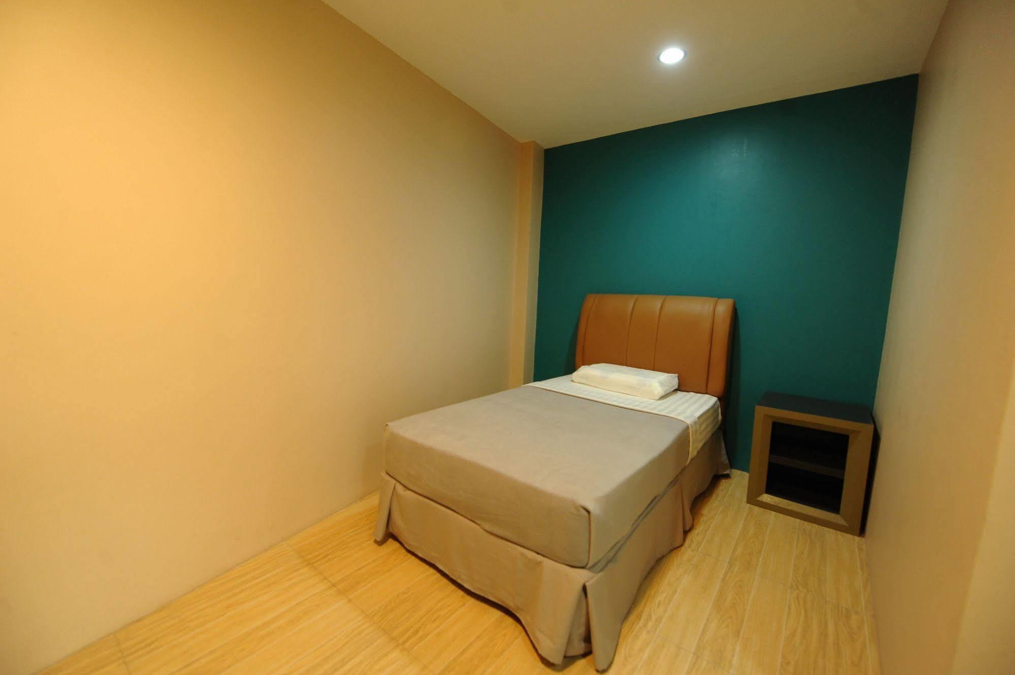 Urban Living Zen Hotel Davao City Dış mekan fotoğraf