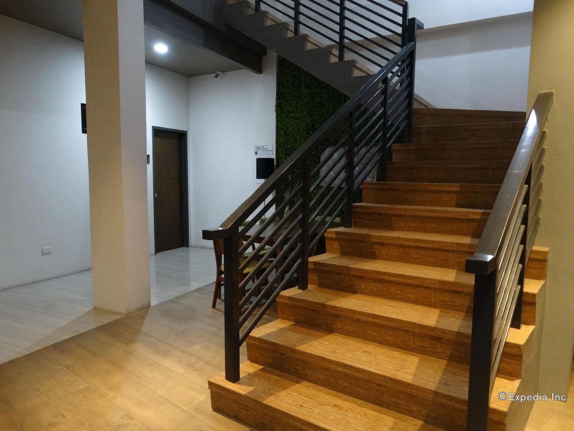 Urban Living Zen Hotel Davao City Dış mekan fotoğraf
